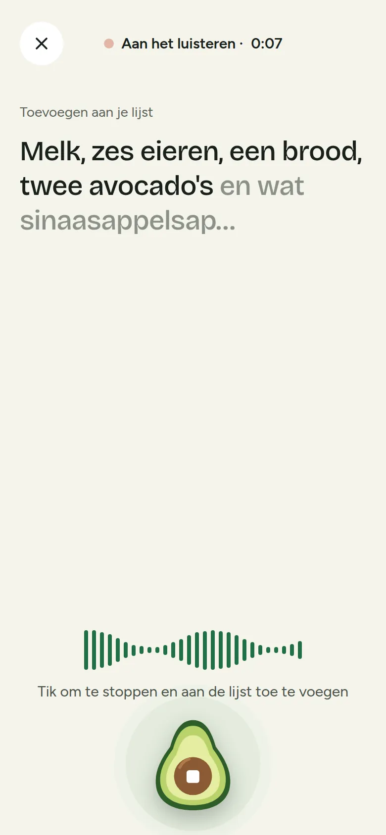 Luisterscherm van Talklist met de zin 'Melk, zes eieren, een brood, twee avocado's en wat sinaasappelsap' uitgeschreven, met een geluidsgolf en een stopknop